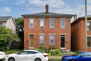 Main picture of 59 E Lincoln St