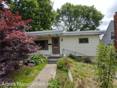 Main picture of 301 Longview Dr