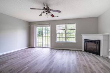 Main picture of 6875 Mountain Cir