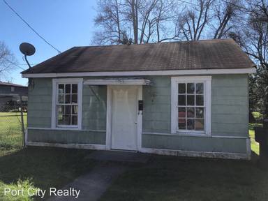 Main picture of 2600 Trichel St