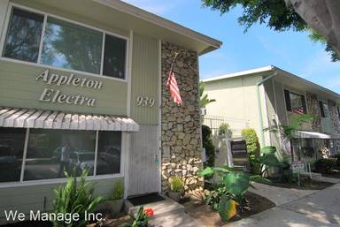 Main picture of 939 E Appleton St