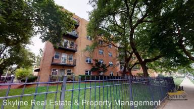Main picture of 2501 W Bryn Mawr Ave