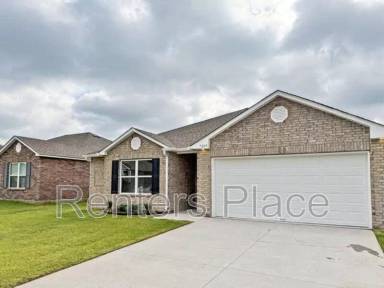Main picture of 7209 S Maple Ave