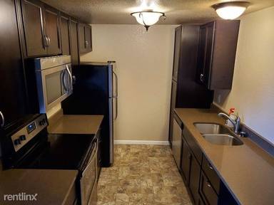 Main picture of 9815 Holly Dr