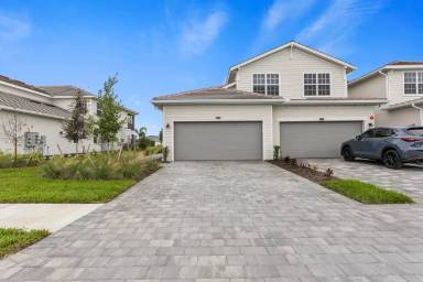 Main picture of 5734 Oakmont Ct