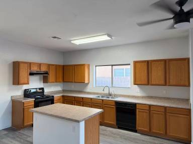 Main picture of 33190 N Cherry Creek Rd