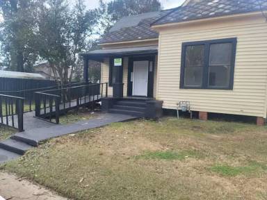 Main picture of 426 14th St