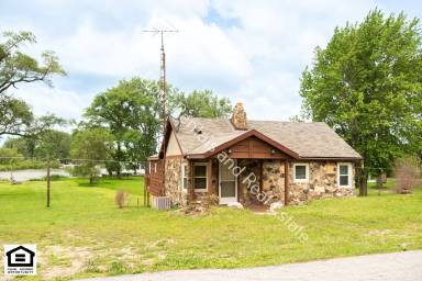 Main picture of 10205 N Jones Lake Rd