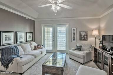 Main picture of 9303 E 81st St