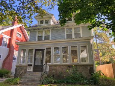 Main picture of 338 Hampton Ave SE