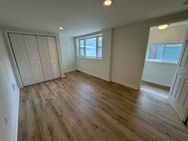 Main picture of 4345 Dakota St