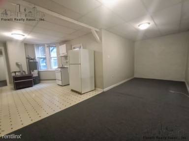 Main picture of 39 Clark St