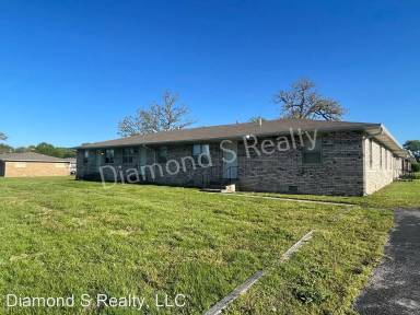Main picture of 4511 W 3rd St