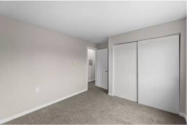 Main picture of 6217 Roxbury St