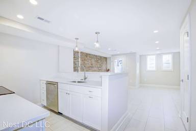 Main picture of 1129 Fairmont St NW