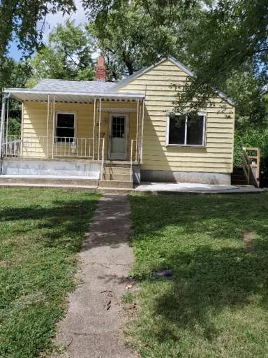 Main picture of 30 Stanwood Dr