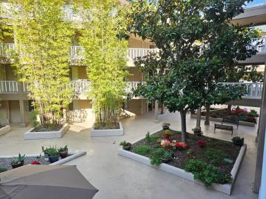 Main picture of 4701 Date Ave