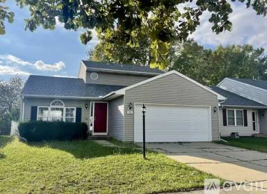 Main picture of 715 Erin Dr