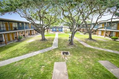 Main picture of 1305 Memorial Apartments
