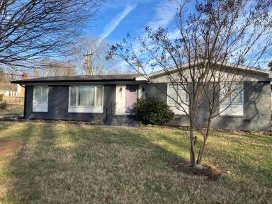 Main picture of 3004 Nathanael Rd