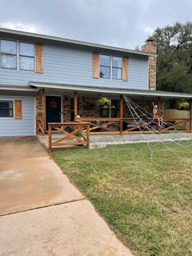 Main picture of 710 Bosque Trl