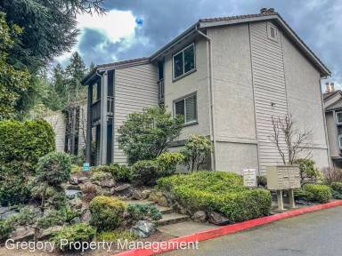 Main picture of 12711 NE 120th St