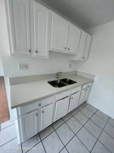 Main picture of 6030 Hazelhurst Pl