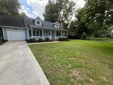 Main picture of 118 Raintree Ct