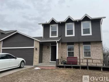Main picture of 895 Hubbell Dr