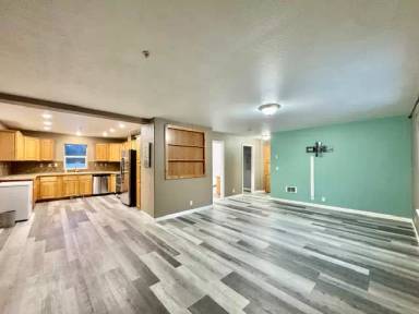 Main picture of 3235 Bresee St