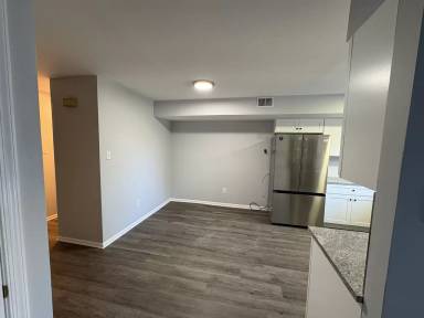 Main picture of 2510 Pond View Dr