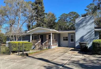 Main picture of 3193 Mission Rd
