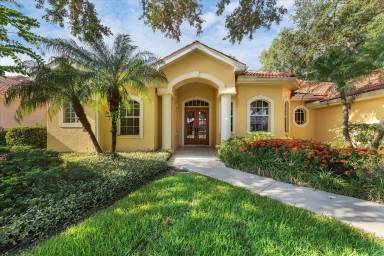 Main picture of 4920 Old Oakleaf Dr
