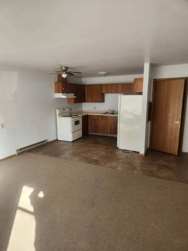 Main picture of 600 Ravenswood Ct