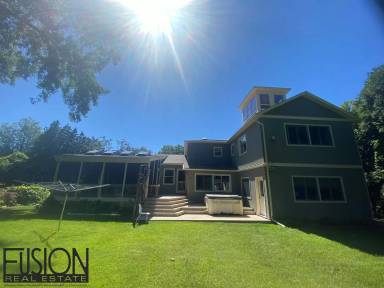 Main picture of 185 Crescent Beach Dr