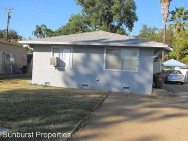 Main picture of 9616 Webb St