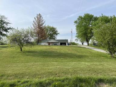 Main picture of 10189 Shawneetown Trl