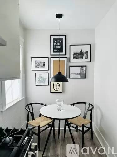 Main picture of 685 Coronado Ave