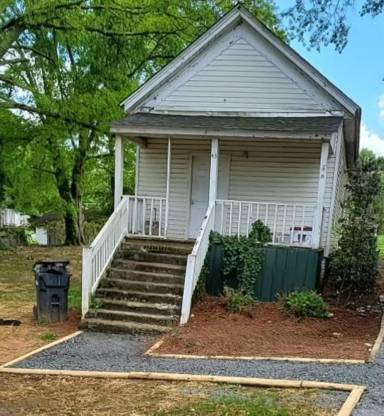 Main picture of 43 E Haynes St