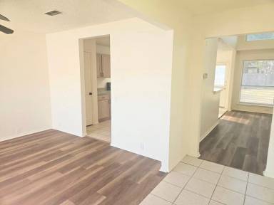Main picture of 885 Stafford Station Dr