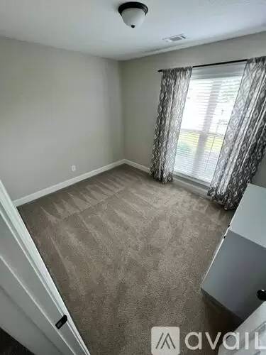 Main picture of 719 River Mist Cir