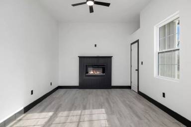 Main picture of 217 W Ramsey St