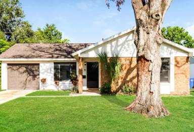 Main picture of 1800 Loch Haven Ct