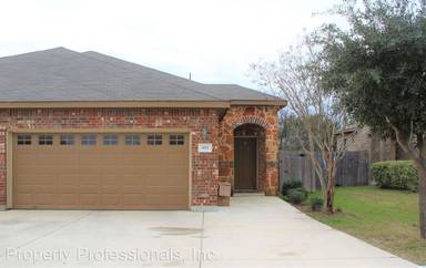 Main picture of 933 Brown Rock Dr