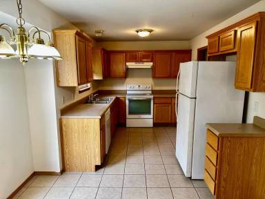 Main picture of 3409 S Juniper Ave