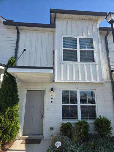 Main picture of 608 Hadley Village Blvd