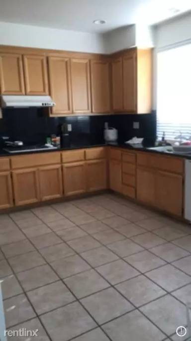 Main picture of 650 Freesia Dr
