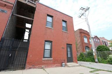Main picture of 934 S Bell Ave