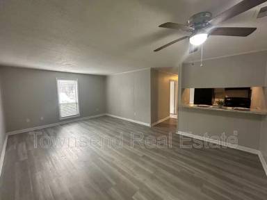 Main picture of Centuy Oaks Apartments