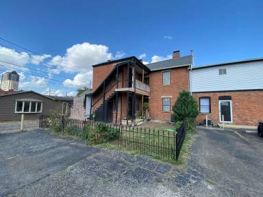 Main picture of 217 E Livingston Ave